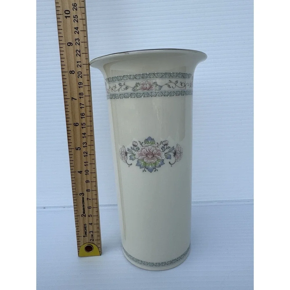 Vintage Retired Lenox 7
